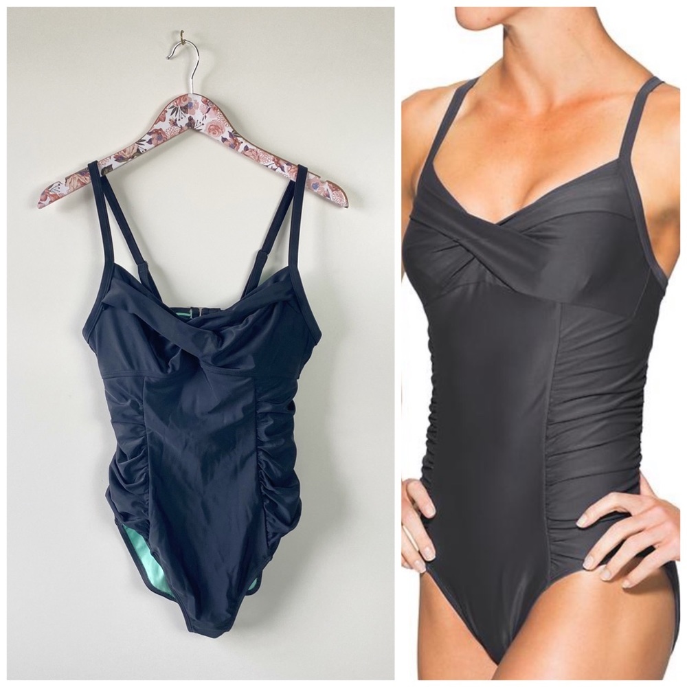 ATHLETA Black Twister Swimsuit! One Piece 36 B/C